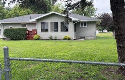101 W 5th St., Harcourt, IA 50544