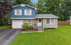 4203 Orion Path, Liverpool, NY 13090