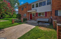 915 E MEADOWS Court, OXON HILL, MD 20745
