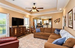 324 SHADOW CREEK Avenue, Pineville, LA 71360