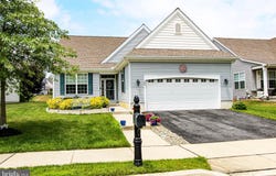 145 E CLARENDON Drive, SMYRNA, DE 19977