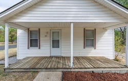 1229 N Center Avenue, Shawnee, OK 74801