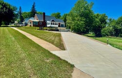 504 W 2nd St, Laurel, NE 68745