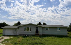 408 E King Street, Bradgate, IA 50520
