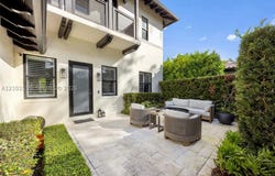 705 Madeira Ave, Coral Gables, FL 33134