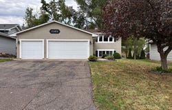 7101 Upper 17th Street N, Oakdale, MN 55128