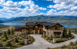 1816 E Peak View Dr, Hideout, UT 84036