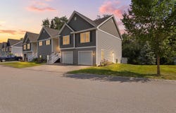 17 Cypress Circle, Exeter, NH 03833