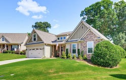 120 Hubbard Lane, Greer, SC 29651-1055