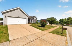 1659 Irish Sea, High Ridge, MO 63049