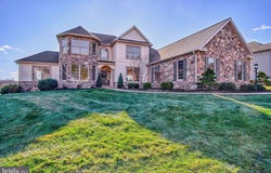 315 PENNINGTON Drive, MECHANICSBURG, PA 17055