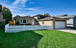 542 W Armitage Avenue, Elmhurst, IL 60126