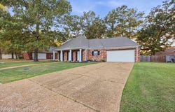 1007 Riverchase N Drive, Brandon, MS 39047