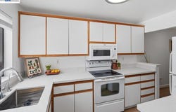 2598 Oak Rd, Walnut Creek, CA 94597