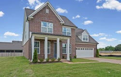 155 HAZEL CREST Dr, Oakland, TN 38060