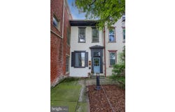 204 E MAIN Street, MOUNT JOY, PA 17552
