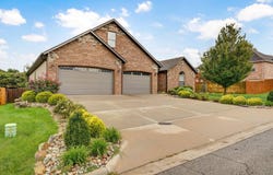 992 N Cedar Ridge Avenue, Springfield, MO 65802