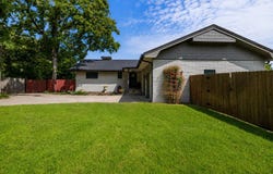 205 Timberlake Drive, Azle, TX 76020