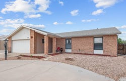 6407 Crow Road NE, Rio Rancho, NM 87144