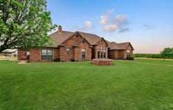 13435 Jackson Road, Krum, TX 76249