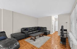 80 W BALTIMORE Avenue, LANSDOWNE, PA 19050