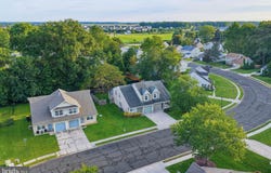 19 HEATHERFIELD Way, DOVER, DE 19904