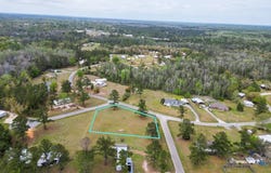 Hurd St, Wewahitchka, FL 32465