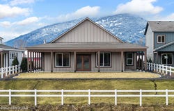 147 Backtrack Rd, Sandpoint, ID 83864