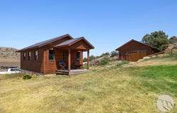 618 Grove Creek Rd, Absarokee, MT 59001