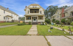 21 - 23 Olmsted Dr, Springfield, MA 01108