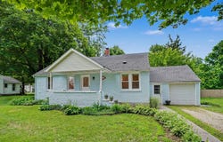 220 E James Street, Lawrence, MI 49064