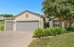 516 Independence Creek Ln, Georgetown, TX 78633