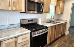 41 Riverside Drive, Campton, NH 03223