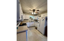 2801 S 5th Avenue, Escanaba, MI 49829