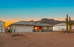 5770 E 22nd Avenue, Apache Junction, AZ 85119