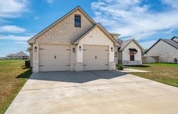 16194 Eagle Lane, Lindale, TX 75771
