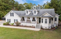 75 Seaview Court, Bath, NC 27808