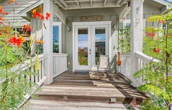 513 Traylor Boulevard, Rockport, TX 78382