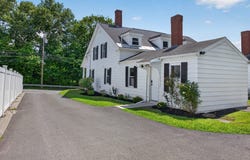 72 Chestnut St, Clinton, MA 01510