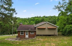 372 Chartiers Run, Chartiers, PA 15317