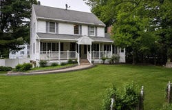 19 Hideaway Ln, Methuen, MA 01844