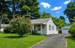 38 Ledyard Avenue, Bloomfield, CT 06002