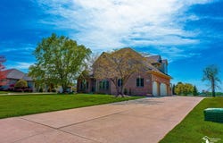327 Pebble Beach Drive, Monroe, MI 48162