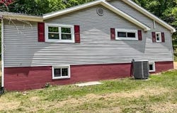 412 Highway 3409, McRoberts, KY 41835