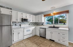 5 Oak Drive, St Peters, MO 63376