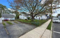 217 WHITE, LINWOOD, PA 19061