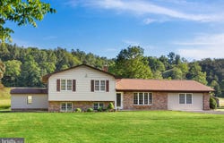 1659 CRAB RUN Road, MATHIAS, WV 26812
