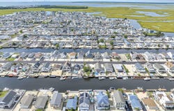 26 W Potomac Dr, Mystic Island, NJ 08087