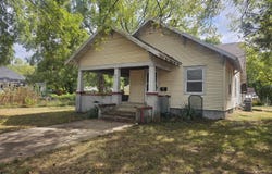 314 Jasper Street, Aurora, MO 65605