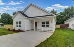 399 Terrace Way, Batesburg, SC 29070